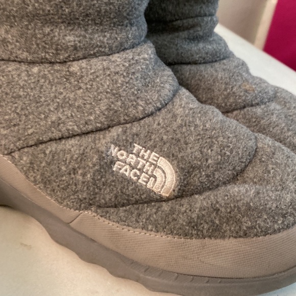The North Face Heat Seeker grey boots - Picture 4 of 16